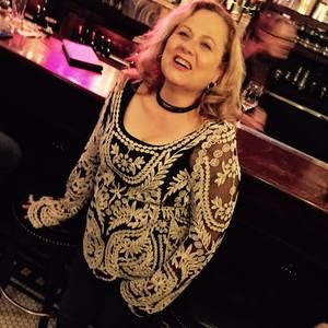 Meet your Posher, Julia